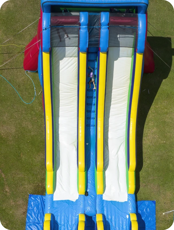Inflatable water slide with three lanes